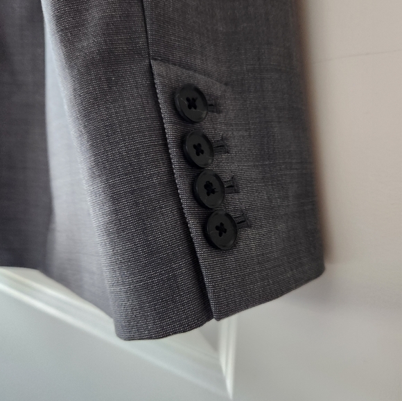 NWT Banana Republic Stretch Grey Wool Blazer, Size 8 Tall - Picture 9 of 11